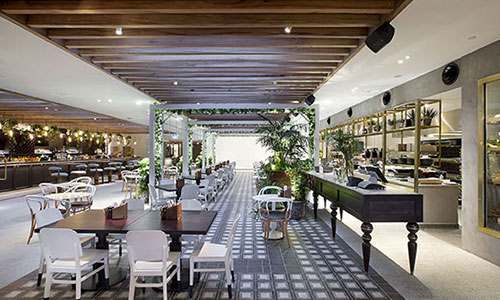 Garden Kitchen & bar